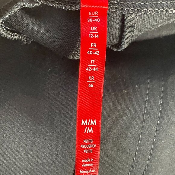 Spanx Womens Medium Petite Black Cropped Pants Stretch Pull On - Picture 5 of 9